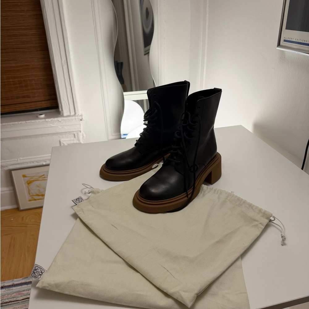LOEWE, authentic leather lace up heeled combat boots - Picture 7 of 7